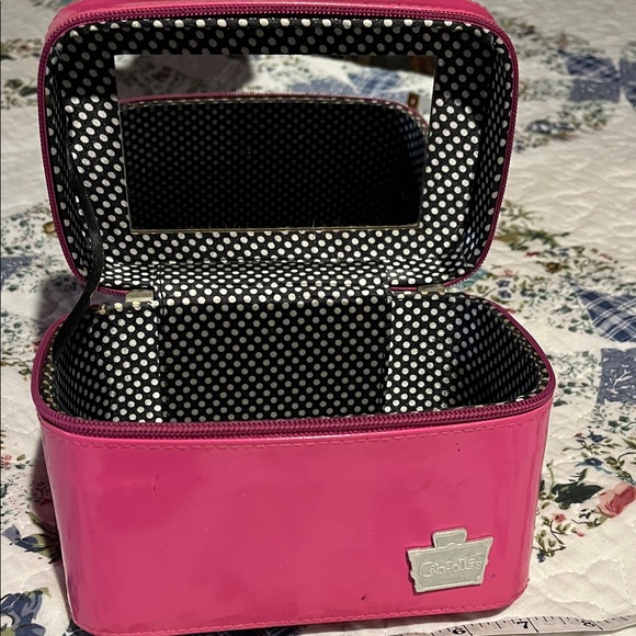Caboodles Vibrant Pink Cosmetic Case 7x4” - Picture 2 of 3